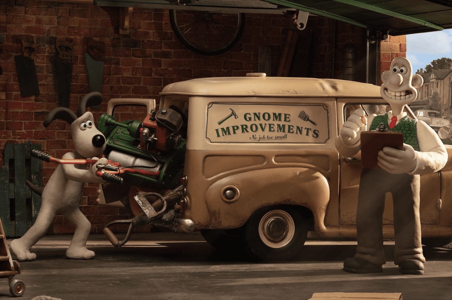 Wallace and Gromit still from Vengeance Most Fowl
