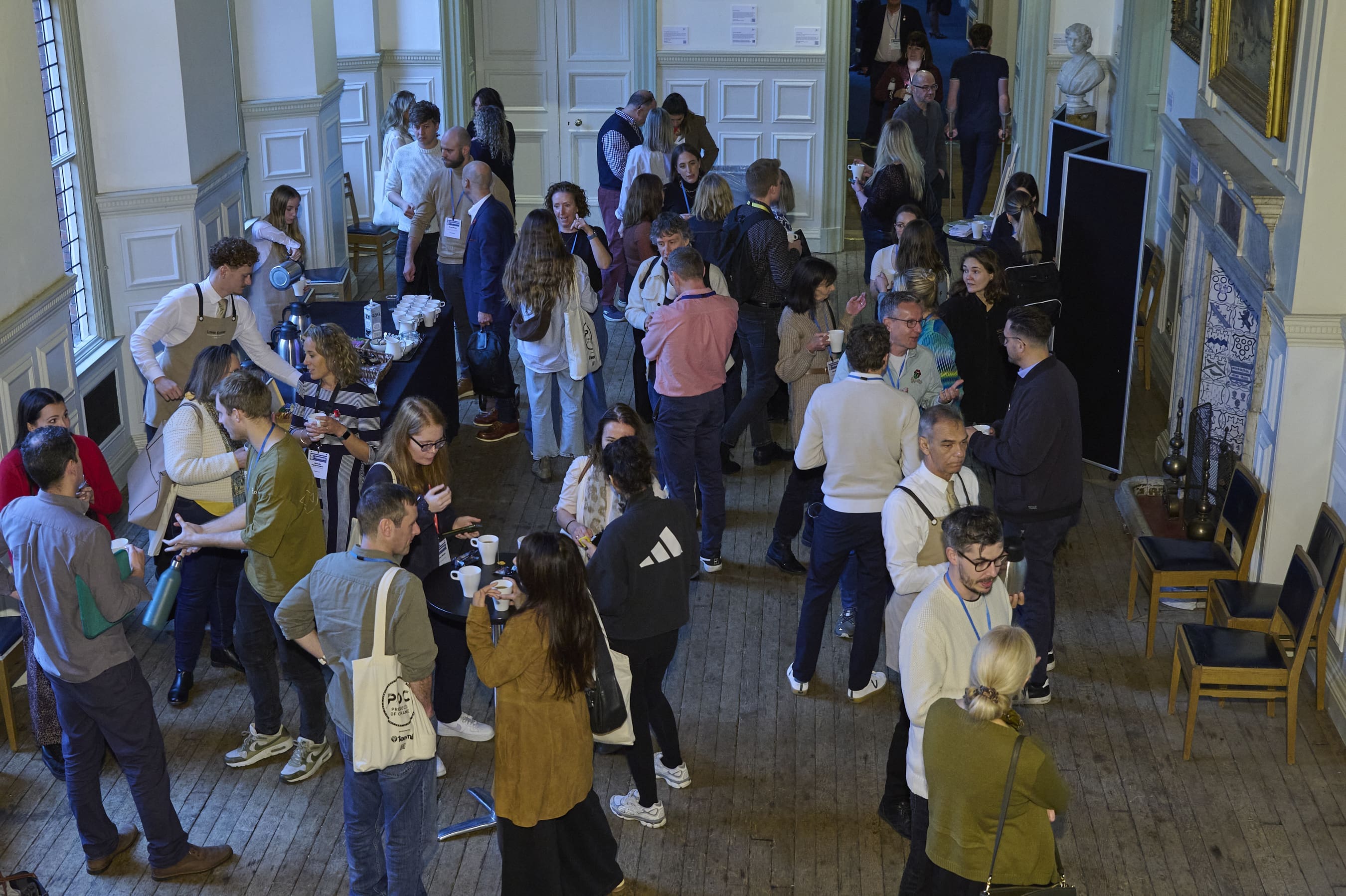 The mid-morning break provided opportunities for networking and refreshments.